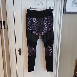 Geometric Print Mesh Panel Leggings